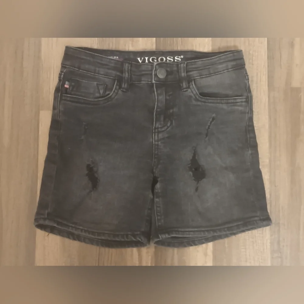 𝘊𝘰𝘯𝘷𝘦𝘳𝘴𝘦 𝘛𝘰𝘱 & 𝘝𝘪𝘨𝘰𝘴𝘴 𝘋𝘪𝘴𝘵𝘳𝘦𝘴𝘴𝘦𝘥 𝘚𝘩𝘰𝘳𝘵𝘴 - Picture 7 of 12